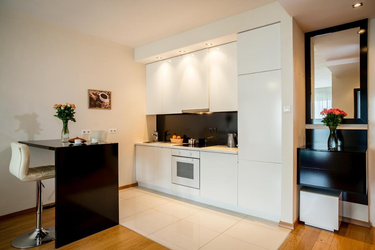 Platinum Towers Luxury Apartments Warsaw Exterior photo